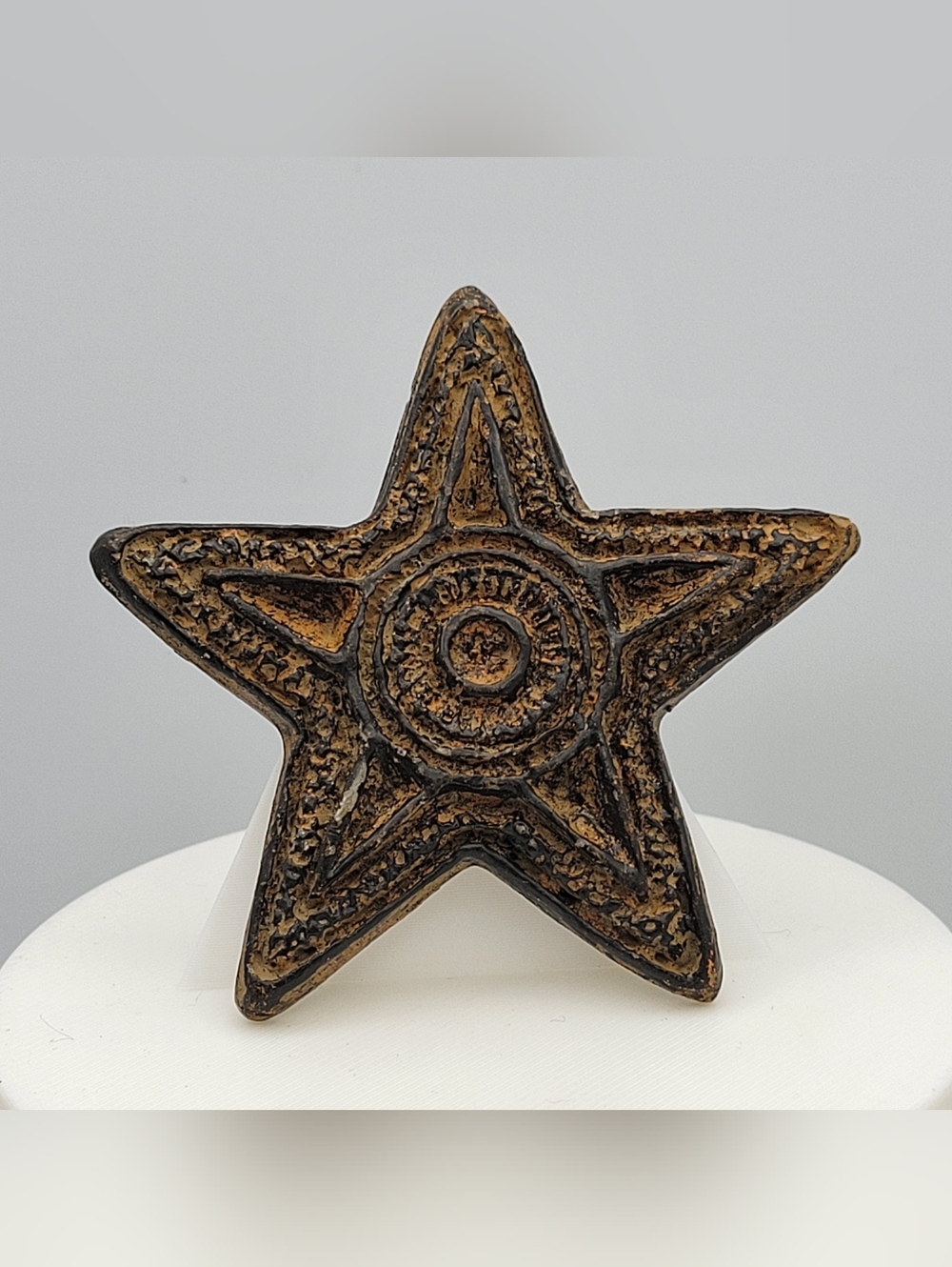 Vintage 80s Folk Art Star Brooch | Textured Antiqued Gold Black Statement Pin